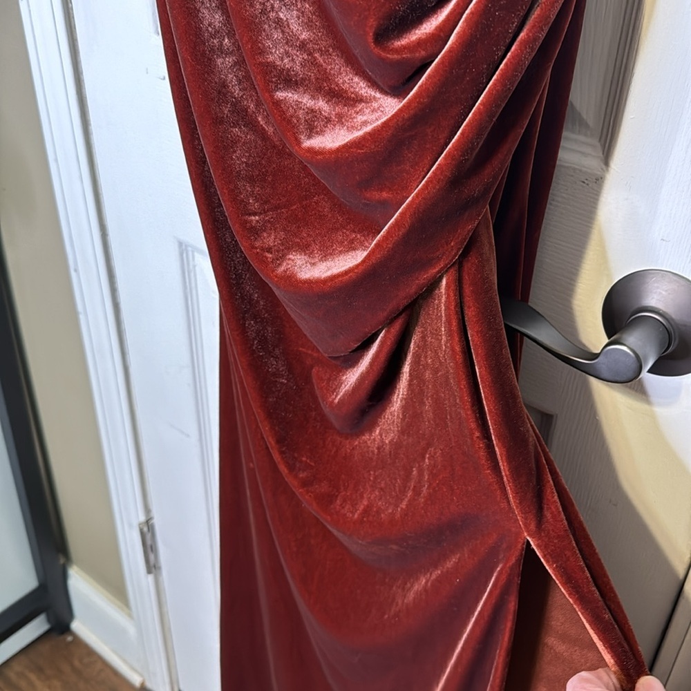 Elegant Velvet Burgundy Dress - Picture 5 of 16